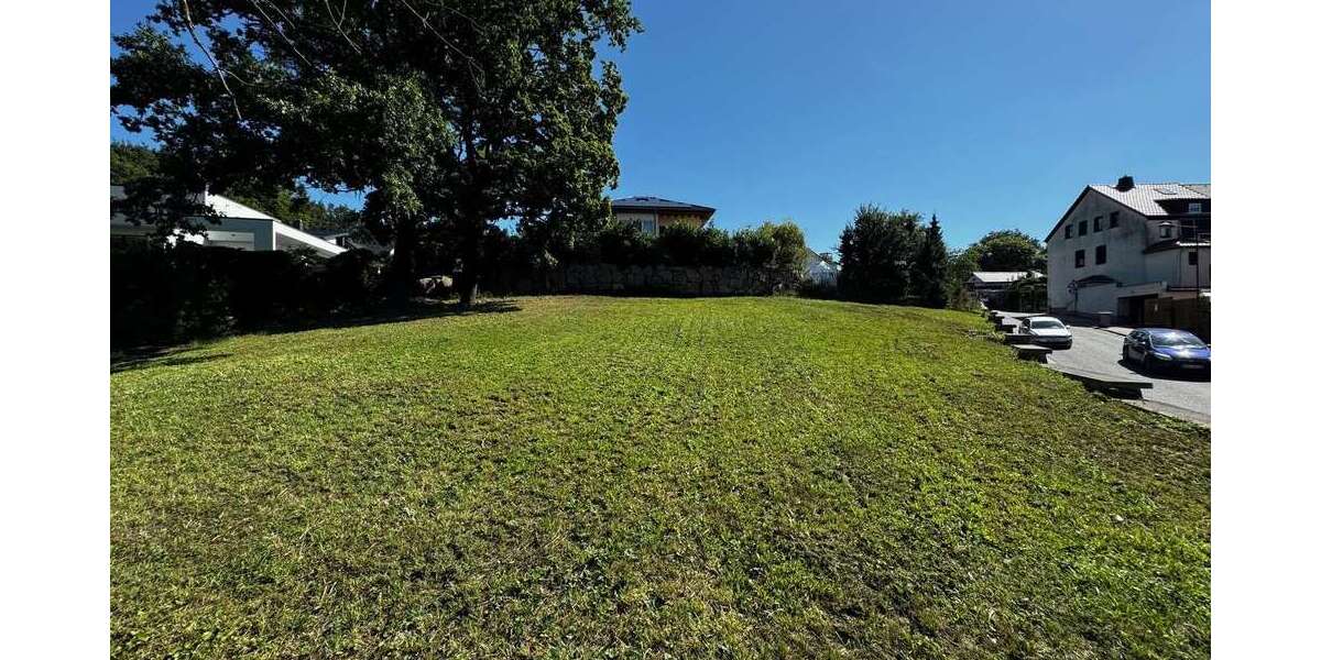 Grundstück zu verkaufen in Hohenstein-Ernstthal 98.000 € 1076 m² zimmer