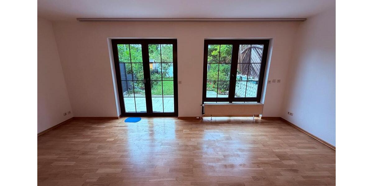 Reihenhaus Frankfurt am Main Oberrad - 6 Zimmer, 155 m&sup2;, 2.500&euro; | Angebot:26594364