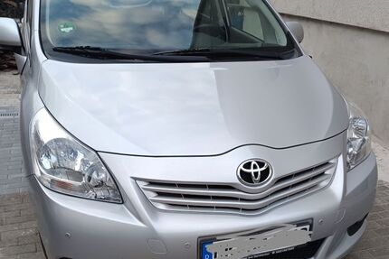 Toyota Verso 165.000 km 5.665 &euro; Amöneburg 35287