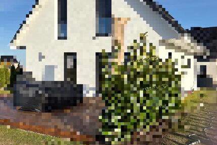 Einfamilienhaus - provisionsfrei, Wohngebiet Kiefernweg 4 zimmer