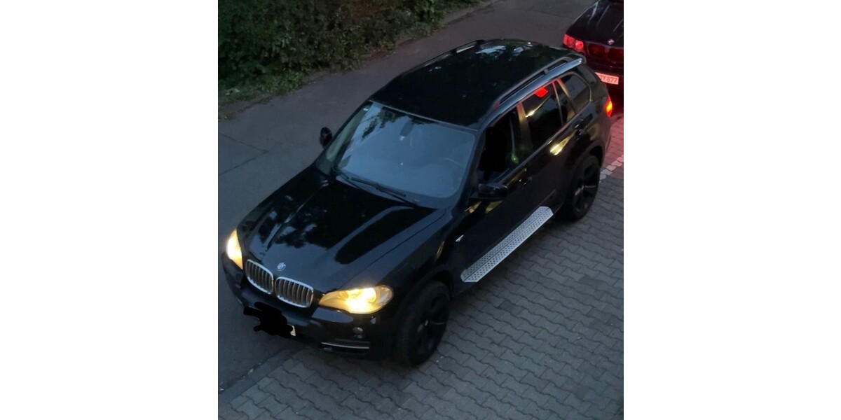 BMW X5 320.000 km 8.500 &euro; Catania 