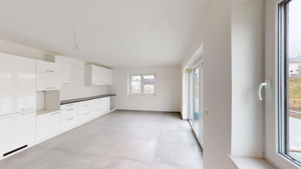 Dachgeschoßwohnung Pfaffenhofen - 3.5 Zimmer, 79 m&sup2;, 980&euro; | Angebot:26636060