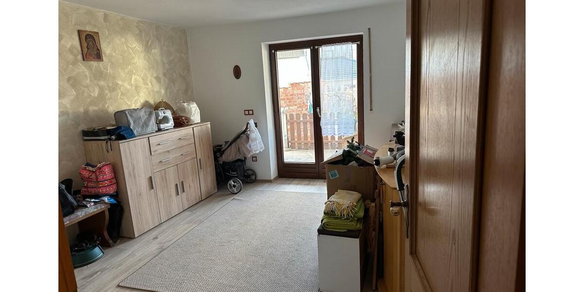 Erdgeschoßwohnung Brunnen - 4 Zimmer, 130 m&sup2;, 1.550&euro; | Angebot:26321417