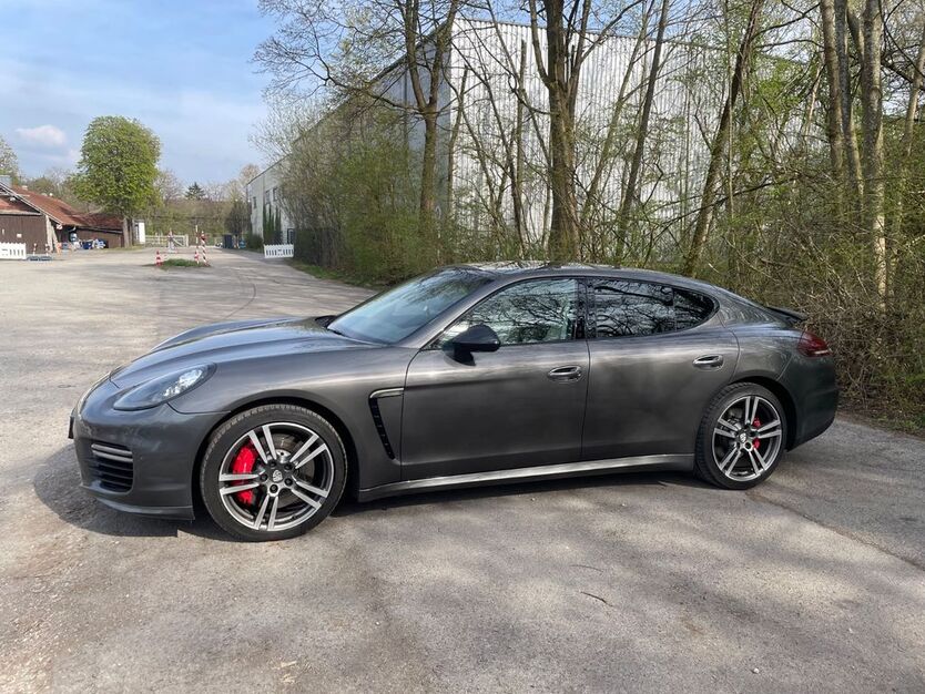 Porsche Panamera 120.000 km 34.900 € Gauting 82131