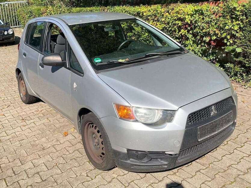 Mitsubishi Colt 267.000 km 1.300 € Rheinstetten 76287