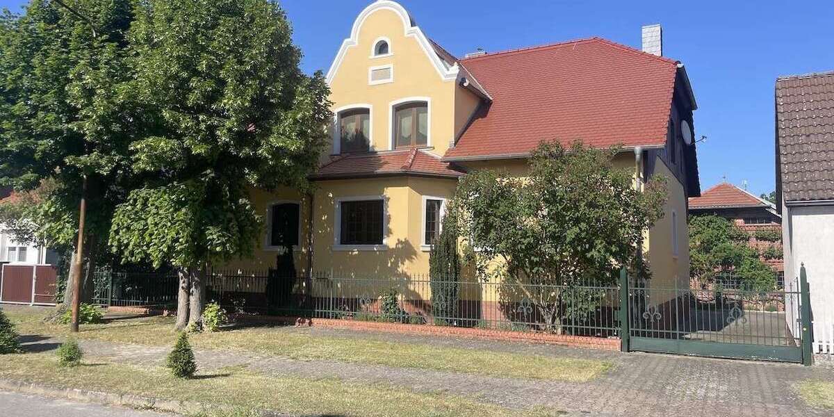 Einfamilienhaus Klietz - 7 Zimmer, 260 m&sup2;, 445.000&euro; | Angebot:16152921