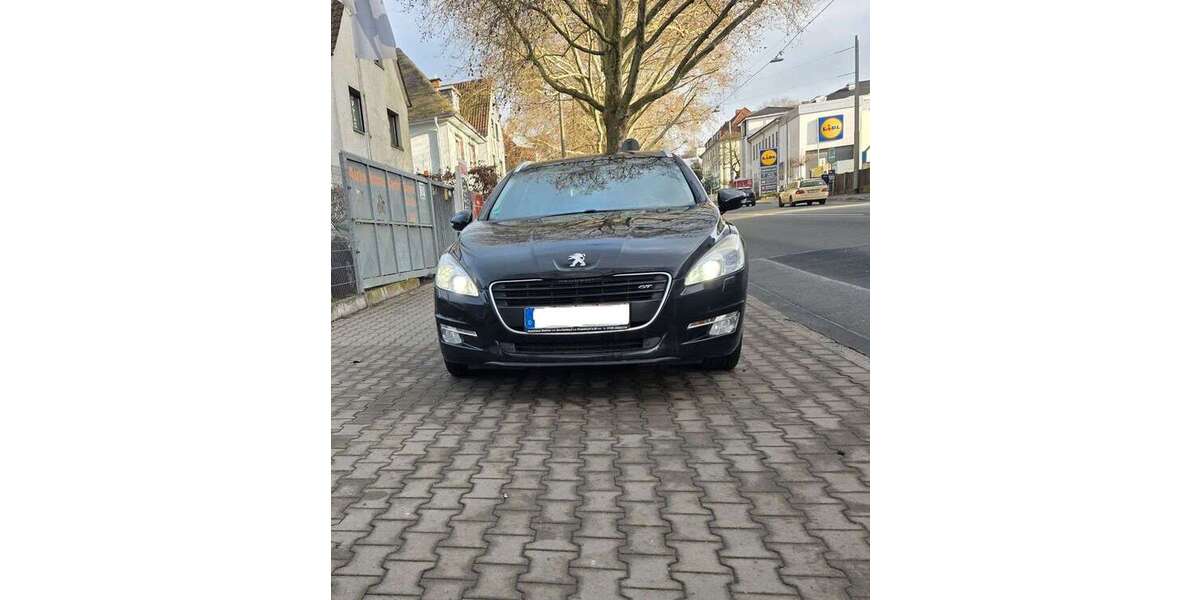Peugeot 508 208.000 km 6.250 &euro; Offenbach 63071
