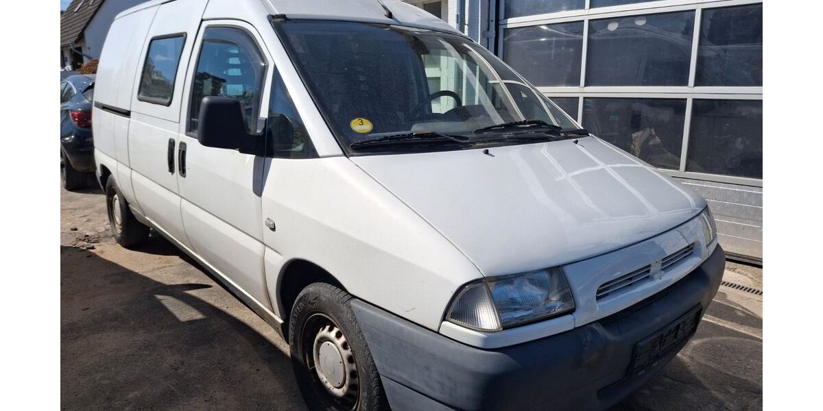 Fiat Scudo 255.015 km 1.700 &euro; Lübeck 23568
