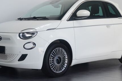 Fiat 500e 11.060 km 17.490 &euro; Wiesbaden 65205