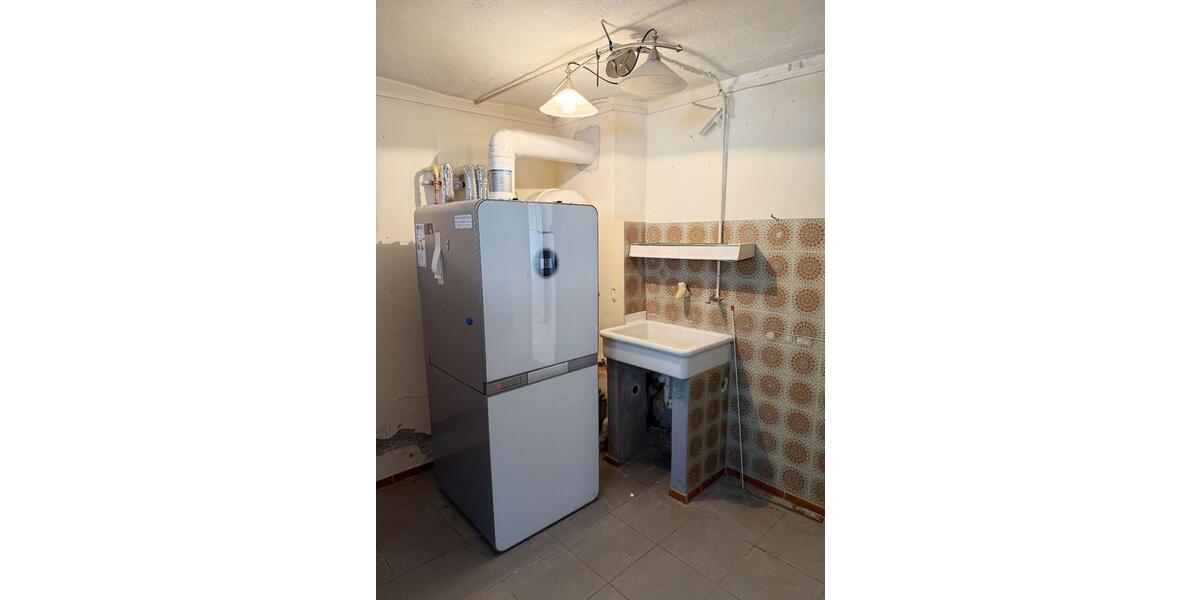 Mehrfamilienhaus, Wohnhaus Homberg (Efze) - 8 Zimmer, 190 m&sup2;, 198.000&euro; | Angebot:26992569