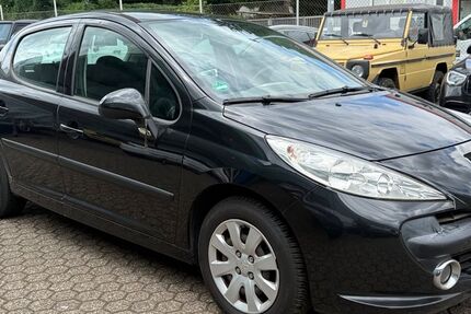 Peugeot 207 172.354 km 1.995 &euro; Köln 50739