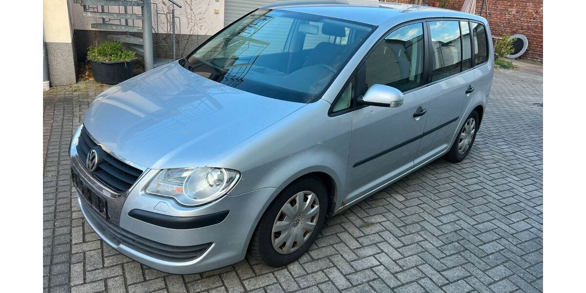 VW Touran 192.000 km 1.700 &euro; Dresden 01139