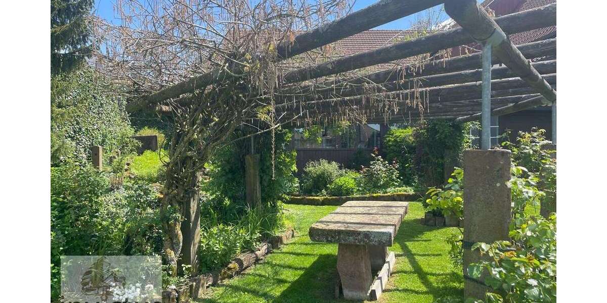 Haus zum Kaufen in Buchen (Odenwald) Hainstadt 775.000 € 300 m² 11 zimmer