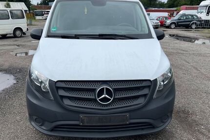 Mercedes-Benz Vito 183.605 km 7.950 € Hamburg 22113