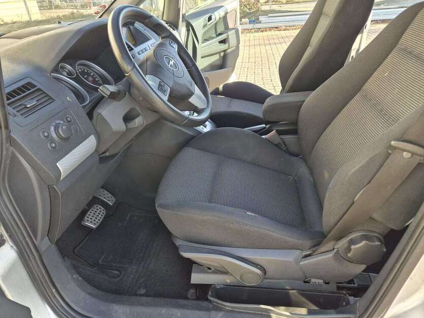 Opel Zafira 220.000 km 999 € Wiesbaden 65199