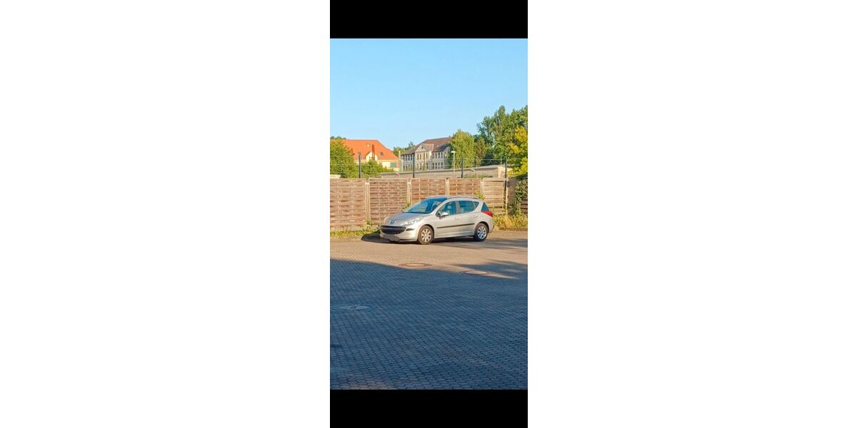 Peugeot 207 89.000 km 2.400 &euro; Leipzig 04103