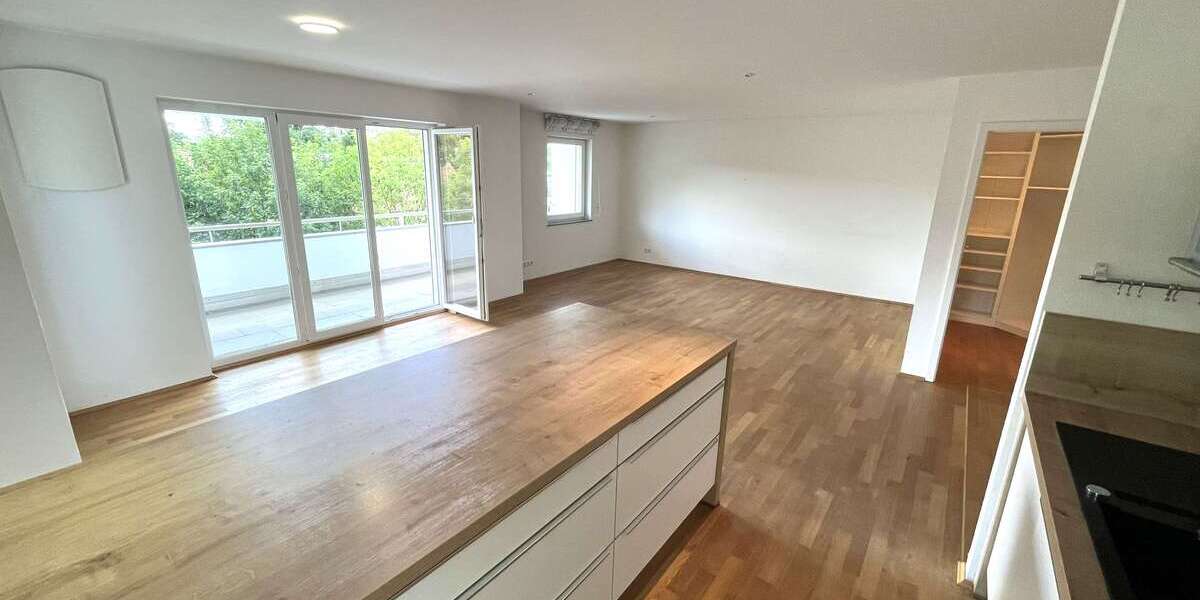 Etagenwohnung Pfullingen - 3.5 Zimmer, 90 m&sup2;, 399.000&euro; | Angebot:27306651