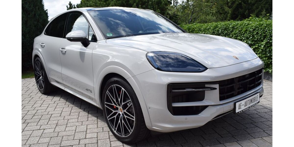 Porsche Cayenne 5.900 km 139.900 &euro; Pressig 96332