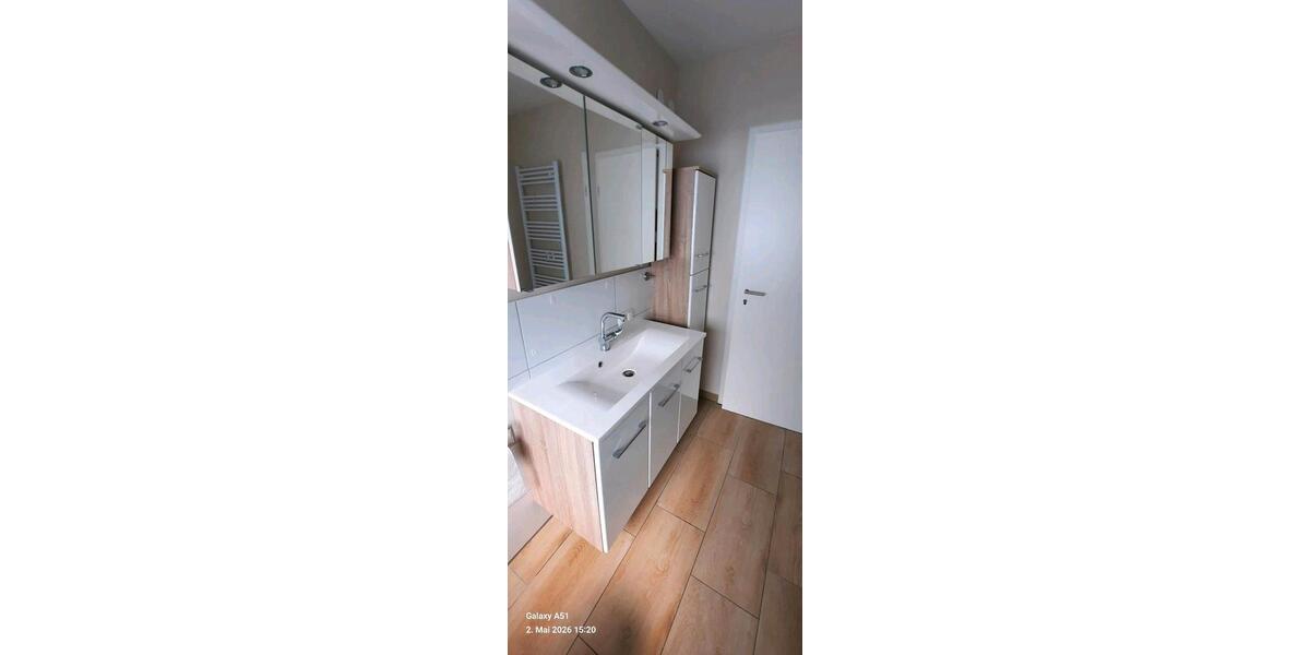 Etagenwohnung Korbach - 1 Zimmer, 90 m&sup2;, 1.100&euro; | Angebot:26413118
