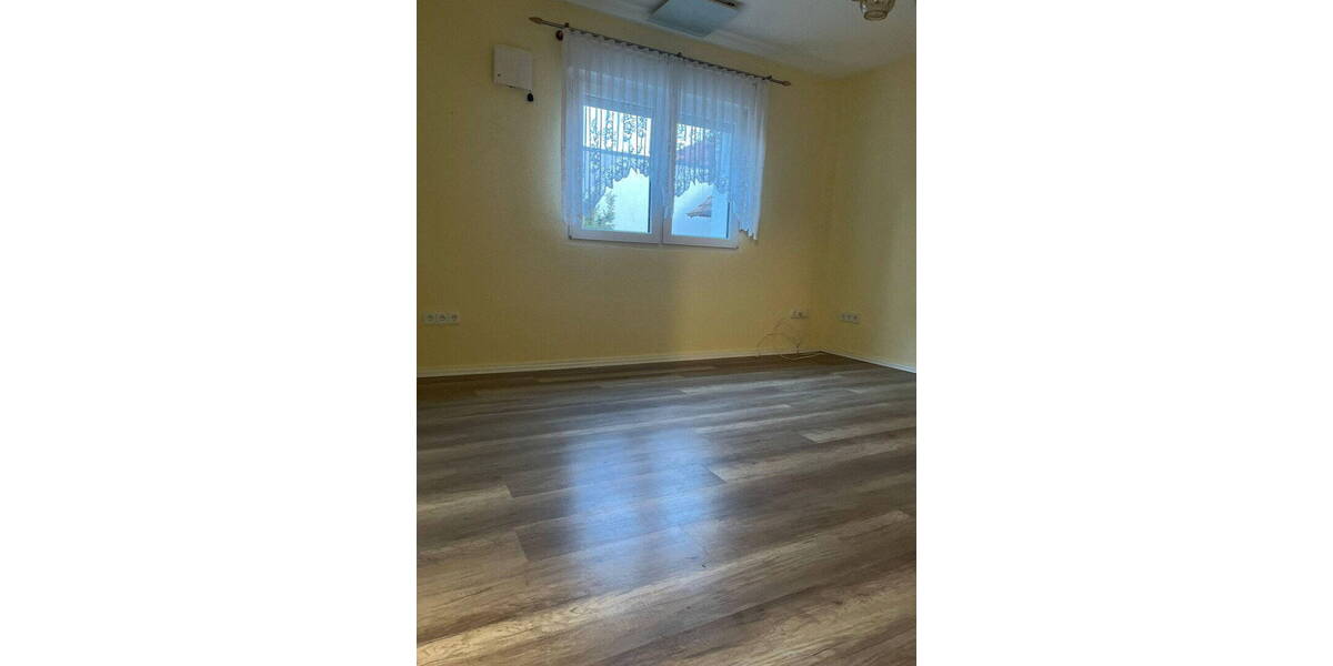 Einfamilienhaus Kirchhain Niederwald - 6 Zimmer, 137 m&sup2;, 365.000&euro; | Angebot:26402117