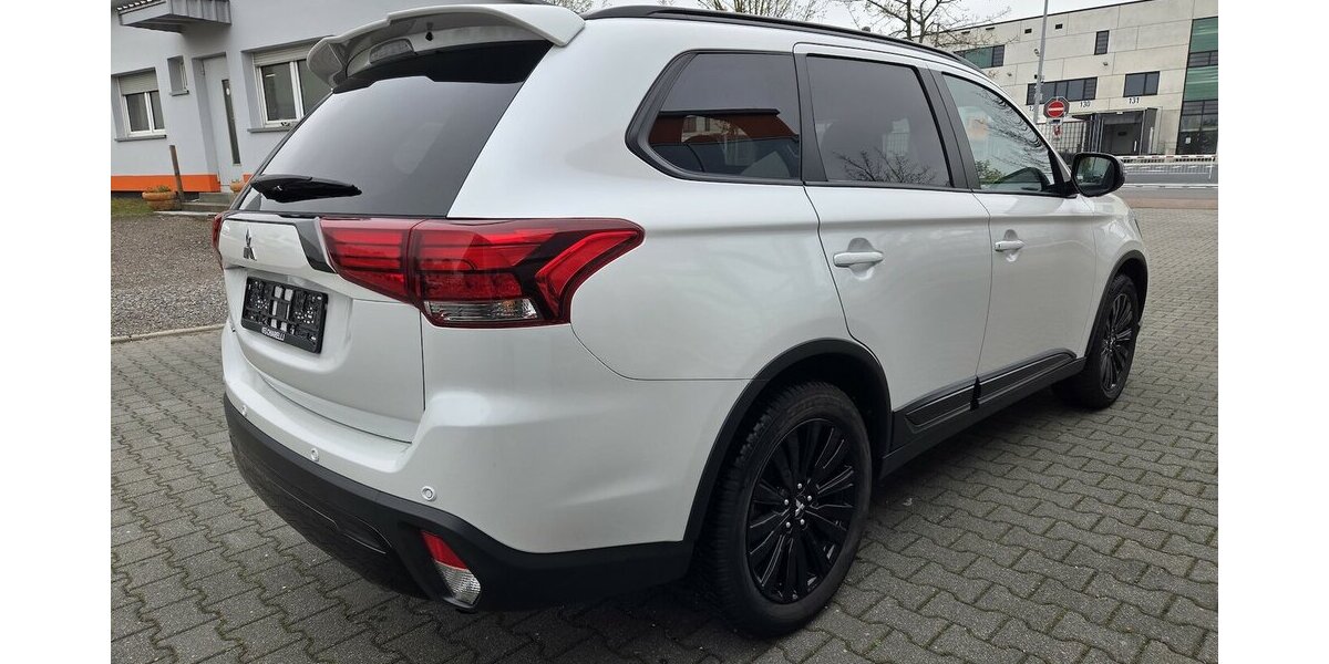 Mitsubishi Outlander Spirit 2WD 66.531 km 16.400 &euro; Wilsdruff 01723