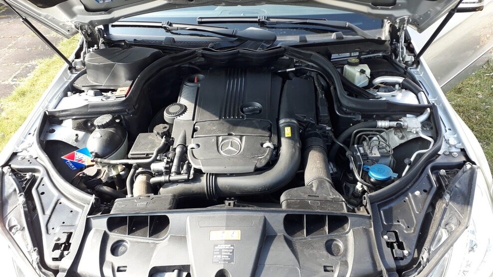 Mercedes-Benz E 200 70.200 km 18.900 € Schwabach 91126