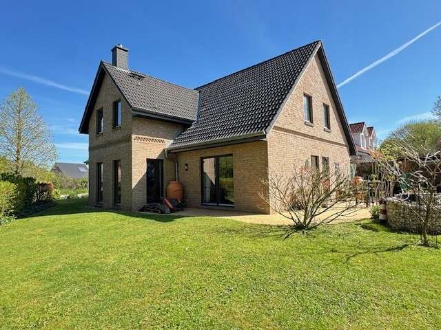 Einfamilienhaus Eutin - 6.5 Zimmer, 201 m&sup2;, 698.500&euro; | Angebot:26433260