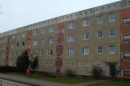 Wohnung Velgast - 4 Zimmer, 75 m&sup2;, 377&euro; | Angebot:23939716