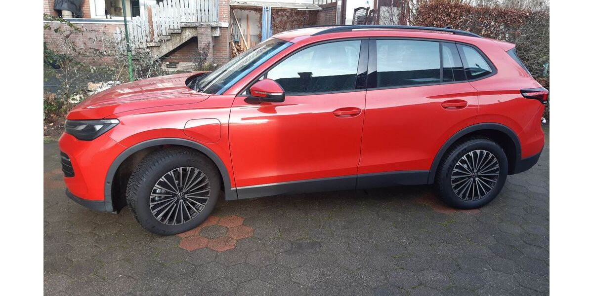 VW Tiguan 2.853 km 42.900 &euro; Sassenburg 38524