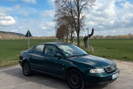 Audi A4 324.370 km 1.300 &euro; Naumburg 06618