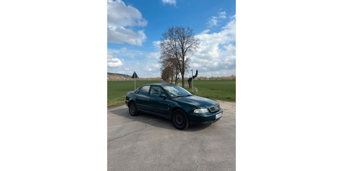 Audi A4 324.370 km 1.300 &euro; Naumburg 06618