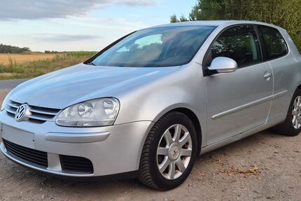 VW Golf 153.050 km 1.399 &euro; Seth 23845
