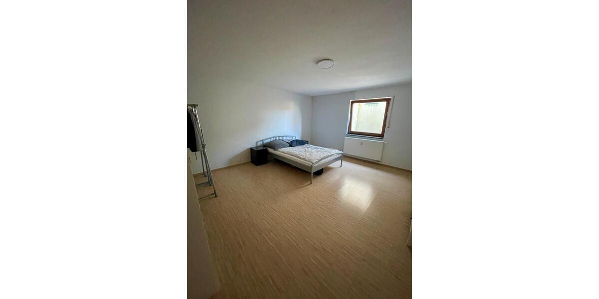 Erdgeschoßwohnung Uersfeld - 2 Zimmer, 67 m&sup2;, 505&euro; | Angebot:26347256