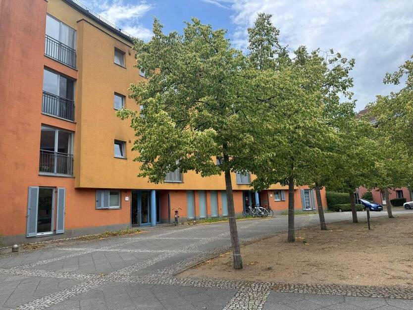 Investment-Chance: 3-Zimmer-Wohnung mit Sonnen-Loggia