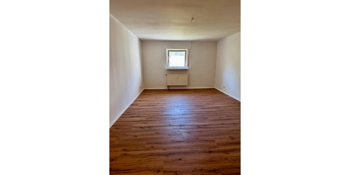 Etagenwohnung Hanau Kesselstadt - 4 Zimmer, 94 m&sup2;, 1.320&euro; | Angebot:26408680