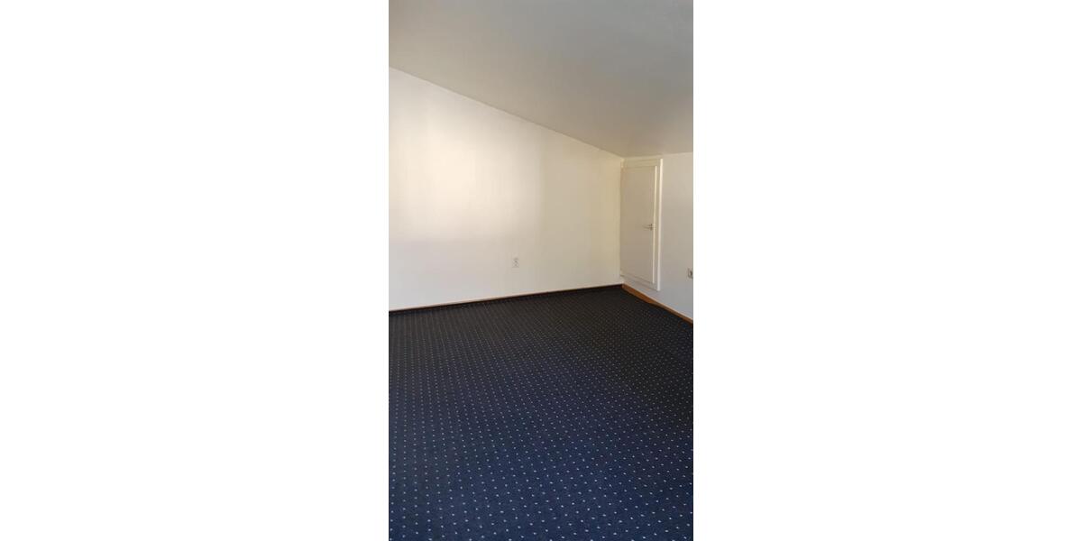 Dachgeschoßwohnung Neusäß - 1 Zimmer, 72 m&sup2;, 790&euro; | Angebot:25292406