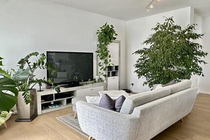 Ihr neues Zuhause! Neuwertige 3-Zi-Wohnung mit zwei Balkonen, EBK 3 zimmer