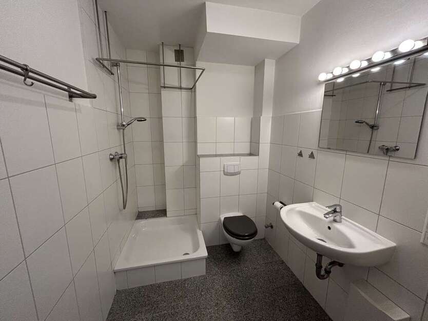 Wohnung zum Mieten in Wuppertal 310 € 34 m²