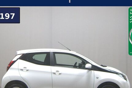 Toyota Aygo (X) 45.480 km 9.880 &euro; Gyhum/Bockel 27404