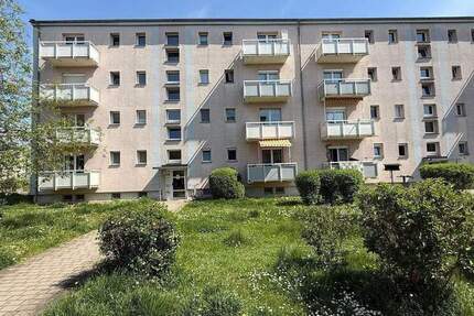 Wohnung Weißenfels Neustadt - 2 Zimmer, 49 m&sup2;, 40.000&euro; | Angebot:25680429