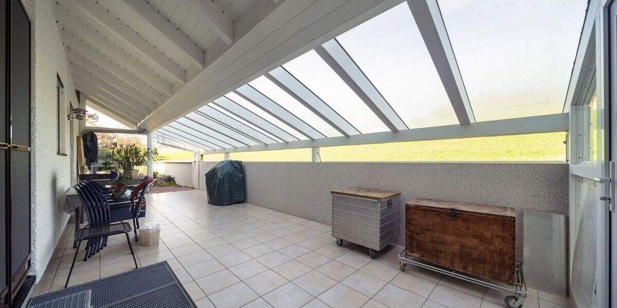 Einfamilienhaus Tengen - 8 Zimmer, 231 m&sup2;, 595.000&euro; | Angebot:25690110