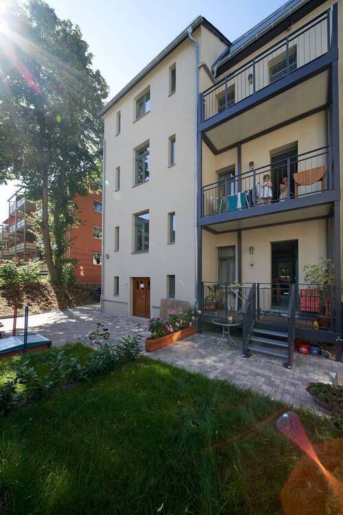+LUXUS+ 4-R-WE, Parkett, Fußbodenheizung, Stuck, Balkon-Terrasse-Garten, Gäste-WC, TV-Spiegel, Einbauküche etc. +