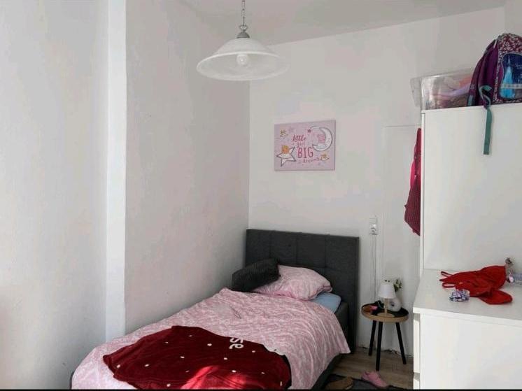 Etagenwohnung Bremerhaven Mitte - 5 Zimmer, 130 m&sup2;, 140.000&euro; | Angebot:26926543