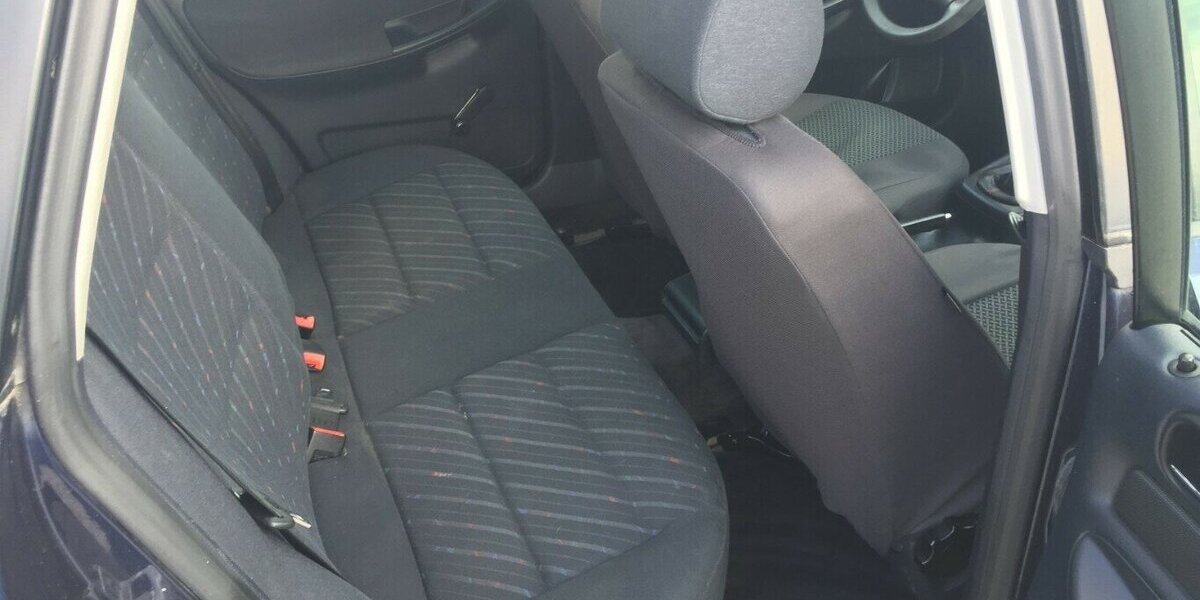 Audi A4 1.8,Klima,Alu,! 260.000 km 500 &euro; Himmelkron 95502