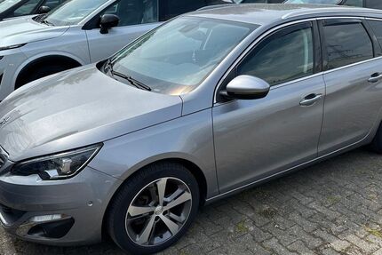 Peugeot 308 89.000 km 5.990 &euro; Witten 58456