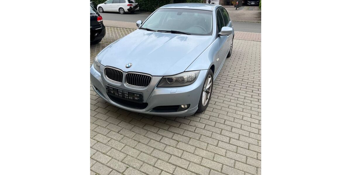 BMW 318 129.000 km 4.600 &euro; Heudeber 38855