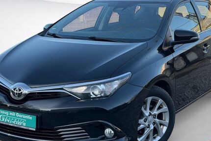 Toyota Auris 115.478 km 11.990 &euro; München 81825