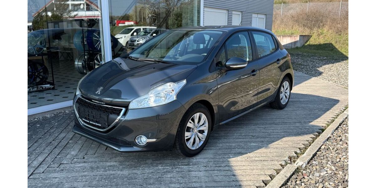 Peugeot 208 30.350 km 7.299 &euro; idar-Oberstein 55743
