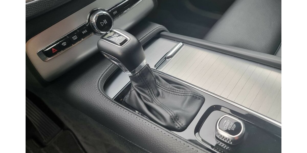 Volvo XC90 ThorsHammer Leder-Sport Memory APP AHK 7-Si 75.900 km 40.000 &euro; Garrel 49681