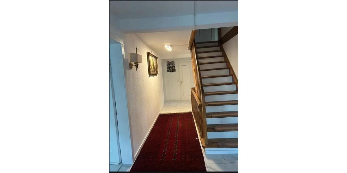 Einfamilienhaus Großwallstadt - 6 Zimmer, 180 m&sup2;, 1.600&euro; | Angebot:25138618